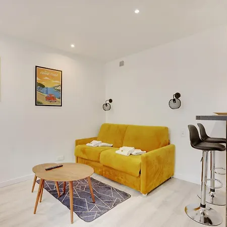 Fully Renovated Studio Buttes-chaumont * Париж