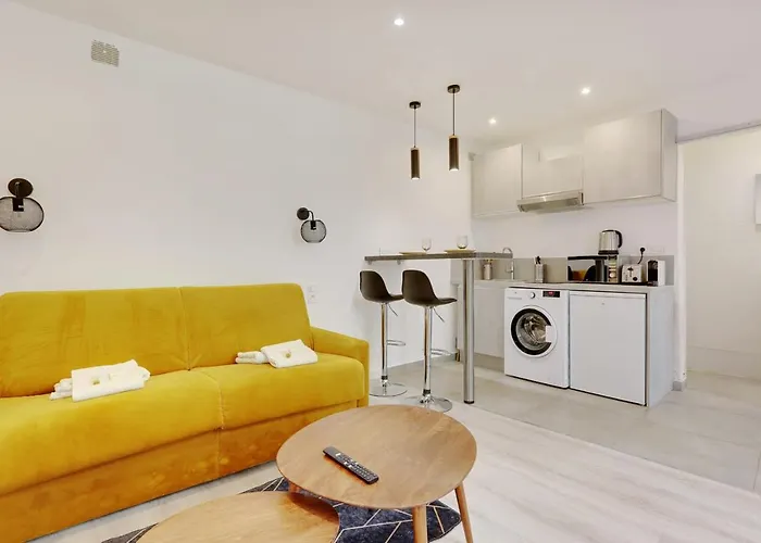 Апартаменты Fully Renovated Studio Buttes-chaumont *