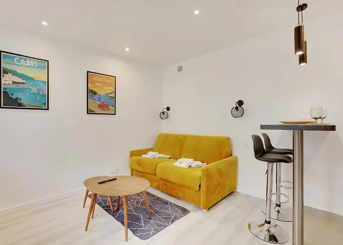 Fully Renovated Studio Buttes-chaumont * Париж